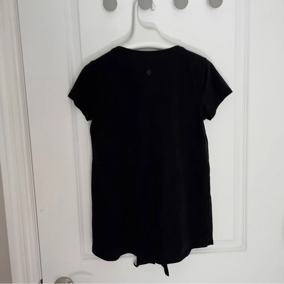 Lululemon  open front tee shirt size 6 - Picture 4 of 5